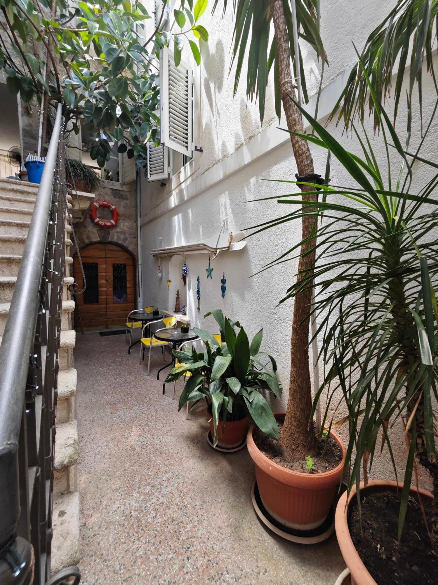 Beatrix Suites بودفا المظهر الخارجي الصورة